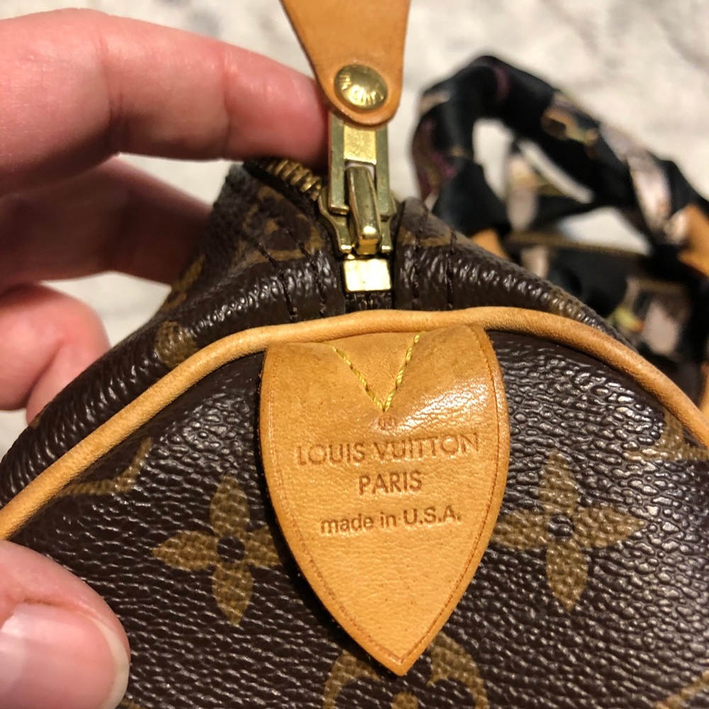 Authentic Louis Vuitton Speedy 35 - Picture 9 of 16